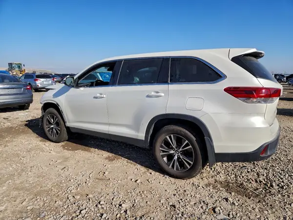5TDBZRFH7KS945253 2019 TOYOTA HIGHLANDER - Image 2
