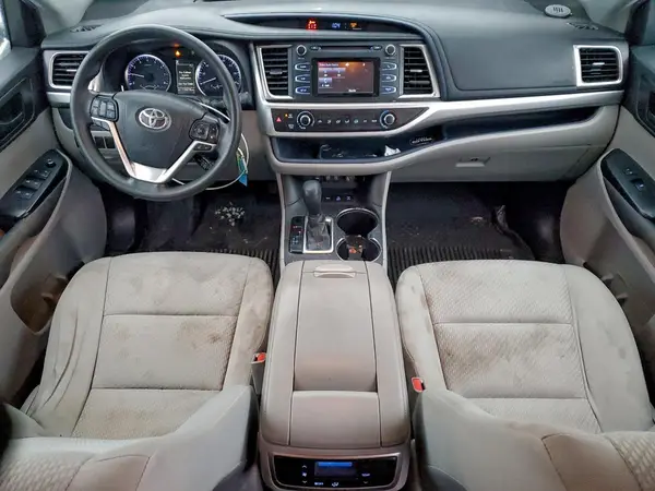 5TDBZRFH7KS948363 2019 TOYOTA HIGHLANDER - Image 8