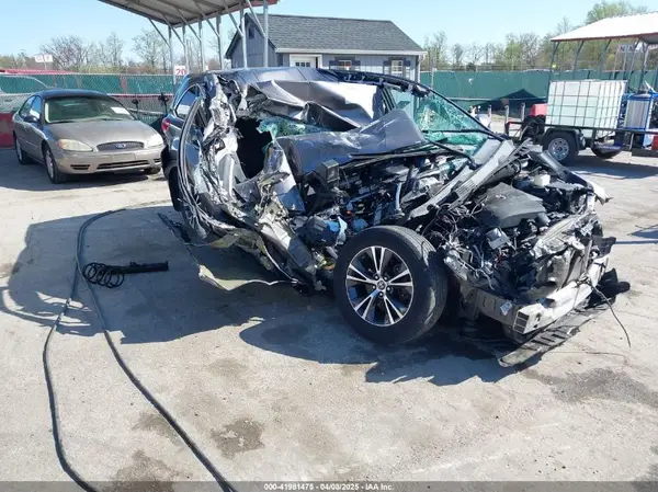 5TDBZRFH7KS960495 2019 TOYOTA HIGHLANDER - Image 1