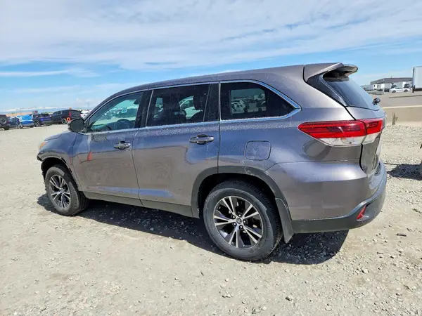 5TDBZRFH7KS971187 2019 TOYOTA HIGHLANDER - Image 2
