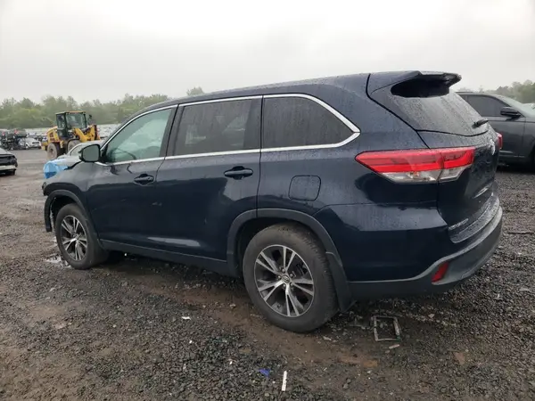 5TDBZRFH7KS972727 2019 TOYOTA HIGHLANDER - Image 2