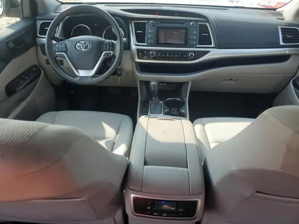 5TDBZRFH7KS991147 2019 TOYOTA HIGHLANDER - Image 8