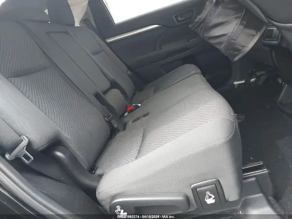 5TDBZRFH7KS994632 2019 TOYOTA HIGHLANDER - Image 8