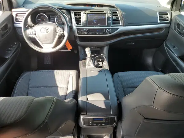5TDBZRFH7KS999815 2019 TOYOTA HIGHLANDER - Image 8
