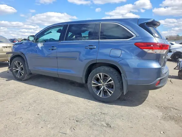 5TDBZRFH8KS705760 2019 TOYOTA HIGHLANDER - Image 2