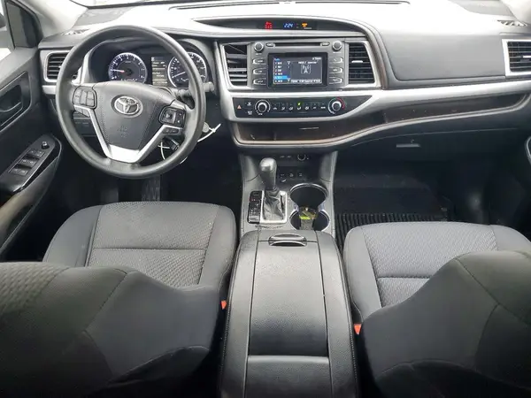 5TDBZRFH8KS728777 2019 TOYOTA HIGHLANDER - Image 8