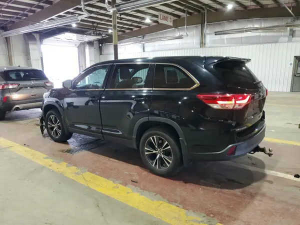 5TDBZRFH8KS731968 2019 TOYOTA HIGHLANDER - Image 2