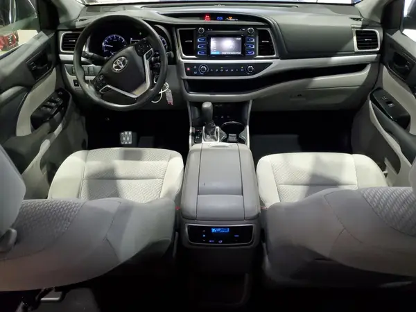 5TDBZRFH8KS731968 2019 TOYOTA HIGHLANDER - Image 8