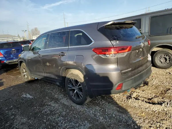 5TDBZRFH8KS921432 2019 TOYOTA HIGHLANDER - Image 2