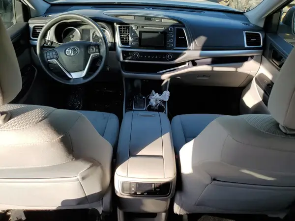 5TDBZRFH8KS921432 2019 TOYOTA HIGHLANDER - Image 8
