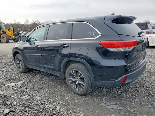 5TDBZRFH8KS923181 2019 TOYOTA HIGHLANDER - Image 2