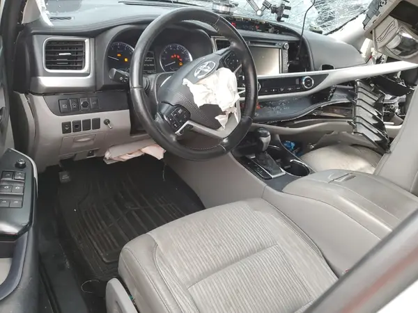 5TDBZRFH8KS924959 2019 TOYOTA HIGHLANDER - Image 8