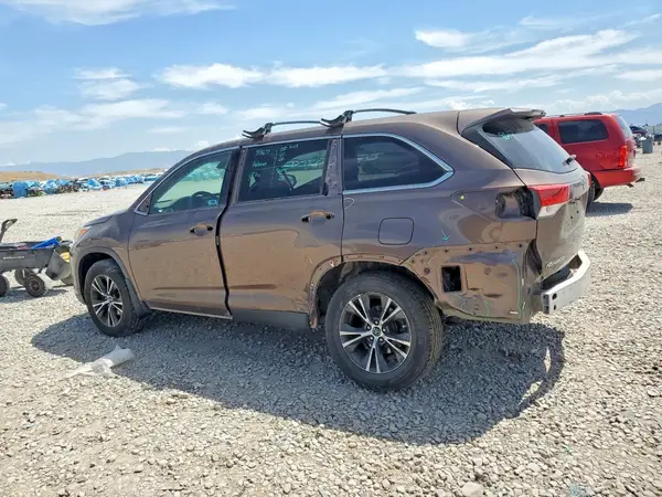 5TDBZRFH8KS982070 2019 TOYOTA HIGHLANDER - Image 2