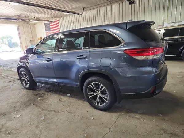 5TDBZRFH8KS998625 2019 TOYOTA HIGHLANDER - Image 2