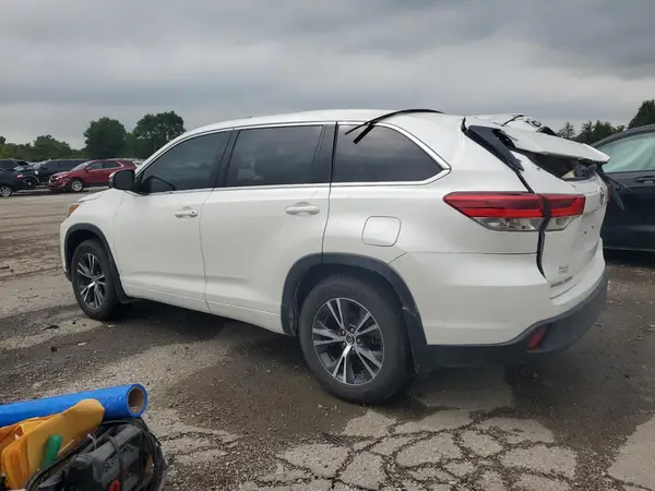 5TDBZRFH9HS364488 2017 TOYOTA HIGHLANDER - Image 2