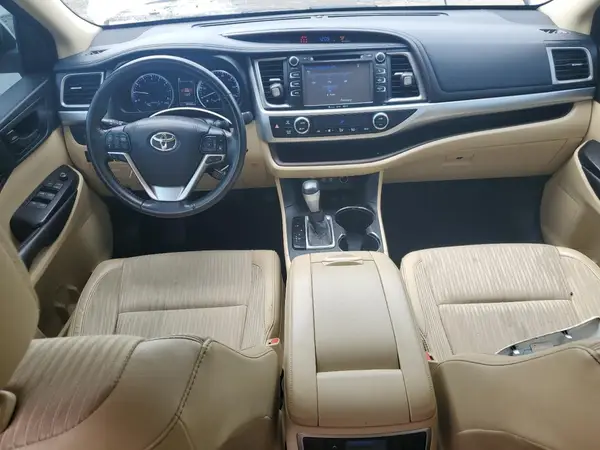 5TDBZRFH9HS364488 2017 TOYOTA HIGHLANDER - Image 8