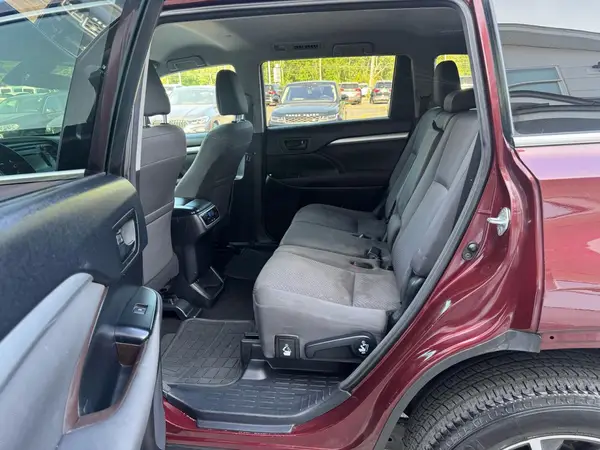 5TDBZRFH9HS475719 2017 TOYOTA HIGHLANDER - Image 8