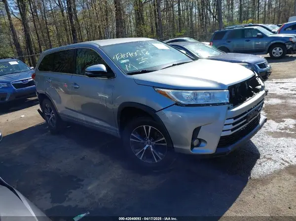 5TDBZRFH9HS479947 2017 TOYOTA HIGHLANDER - Image 1