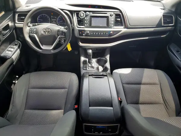 5TDBZRFH9JS834119 2018 TOYOTA HIGHLANDER - Image 8