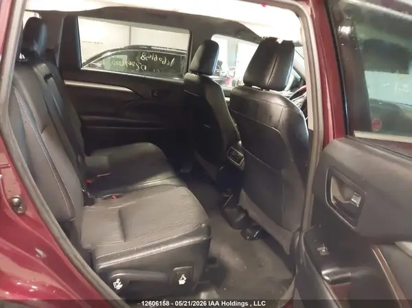 5TDBZRFH9JS856279 2018 TOYOTA HIGHLANDER - Image 8