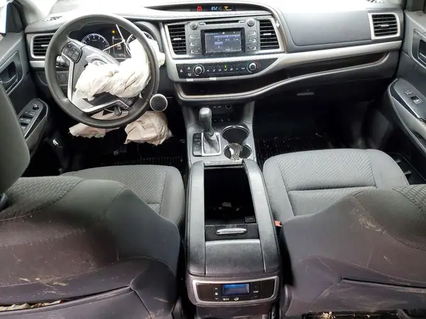 5TDBZRFH9KS708361 2019 TOYOTA HIGHLANDER - Image 8