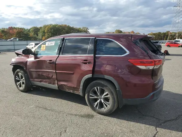 5TDBZRFH9KS710420 2019 TOYOTA HIGHLANDER - Image 2
