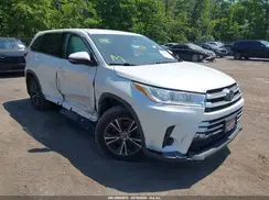 5TDBZRFH9KS717478 2019 TOYOTA HIGHLANDER