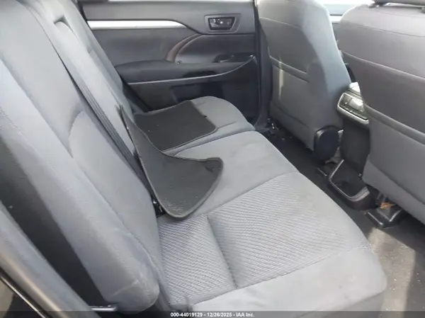5TDBZRFH9KS722535 2019 TOYOTA HIGHLANDER - Image 8