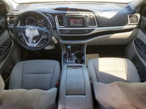 5TDBZRFH9KS723152 2019 TOYOTA HIGHLANDER - Image 8