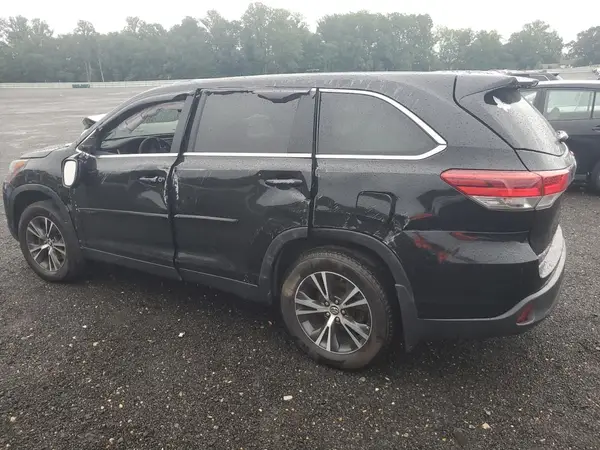 5TDBZRFH9KS726147 2019 TOYOTA HIGHLANDER - Image 2
