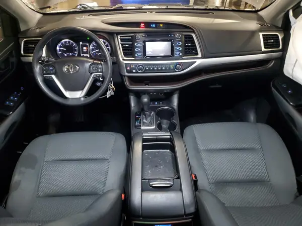 5TDBZRFH9KS744003 2019 TOYOTA HIGHLANDER - Image 8