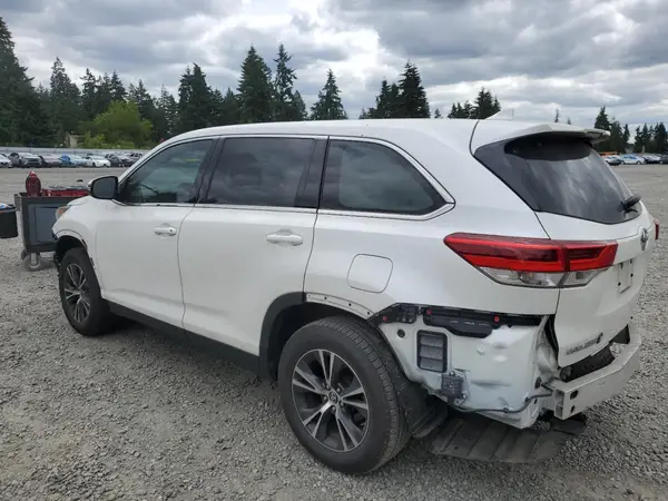 5TDBZRFH9KS923268 2019 TOYOTA HIGHLANDER - Image 2