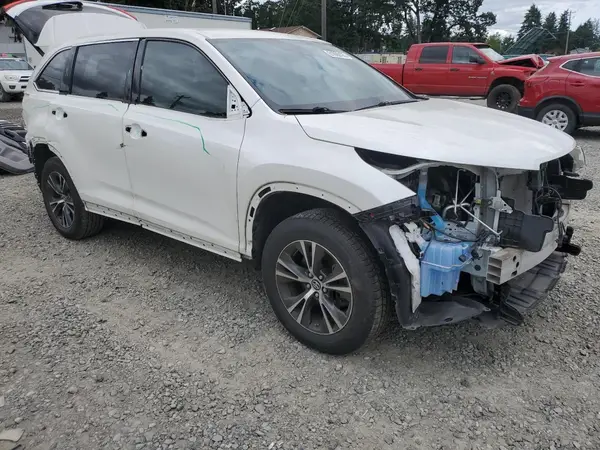 2019 TOYOTA HIGHLANDER COPART lot 61860125 auction photo 4