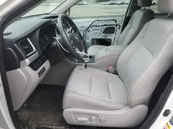 2019 TOYOTA HIGHLANDER COPART lot 61860125 auction photo 7