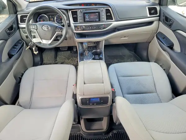 5TDBZRFH9KS925537 2019 TOYOTA HIGHLANDER - Image 8