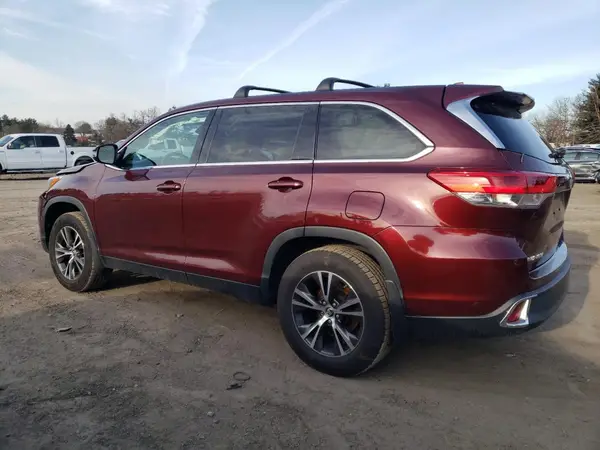 5TDBZRFH9KS925800 2019 TOYOTA HIGHLANDER - Image 2