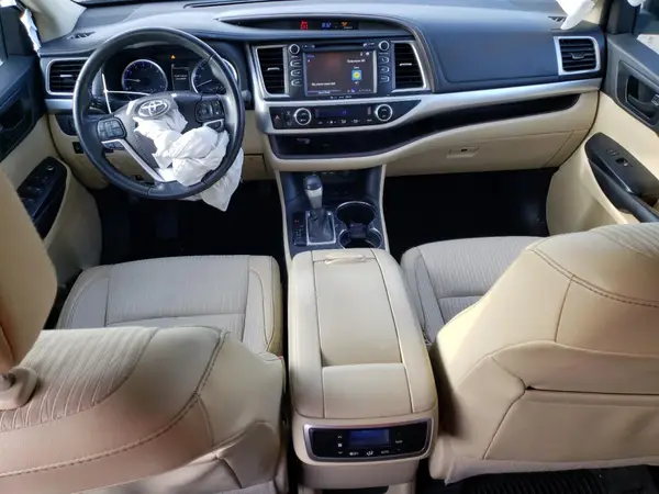 5TDBZRFH9KS925800 2019 TOYOTA HIGHLANDER - Image 8