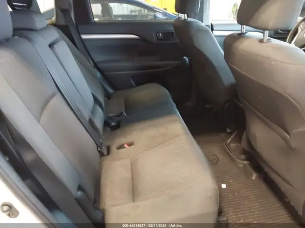 5TDBZRFH9KS931662 2019 TOYOTA HIGHLANDER - Image 8