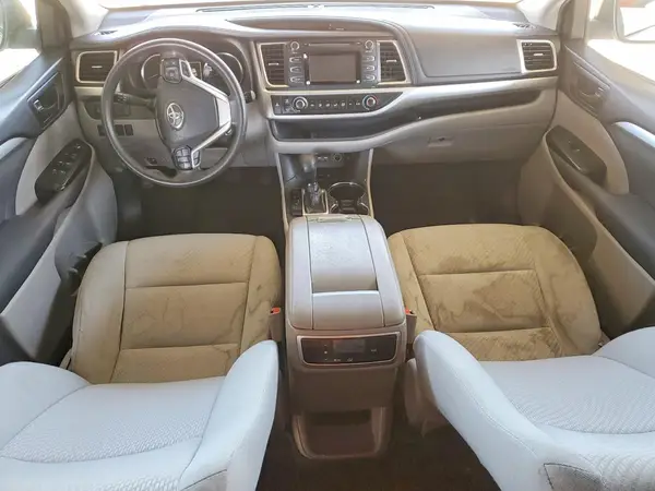 5TDBZRFH9KS932049 2019 TOYOTA HIGHLANDER - Image 8