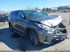 5TDBZRFH9KS933492 2019 TOYOTA HIGHLANDER