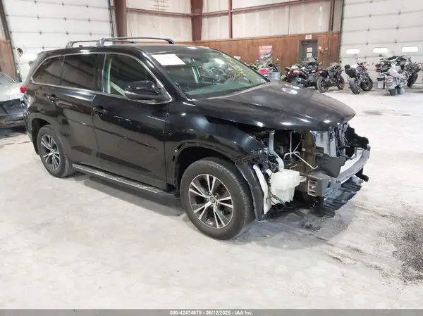 5TDBZRFH9KS939129 2019 TOYOTA HIGHLANDER - Image 1