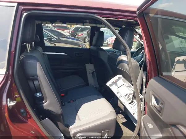 5TDBZRFH9KS954164 2019 TOYOTA HIGHLANDER - Image 8