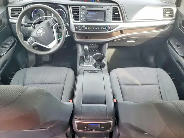 5TDBZRFH9KS988900 2019 TOYOTA HIGHLANDER - Image 8