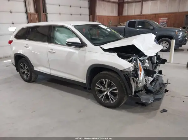5TDBZRFH9KS993126 2019 TOYOTA HIGHLANDER - Image 1