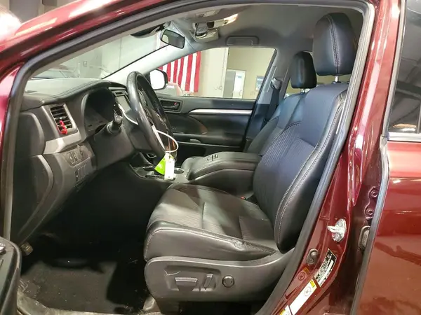 2019 TOYOTA HIGHLANDER COPART lot 59341216 auction photo 7