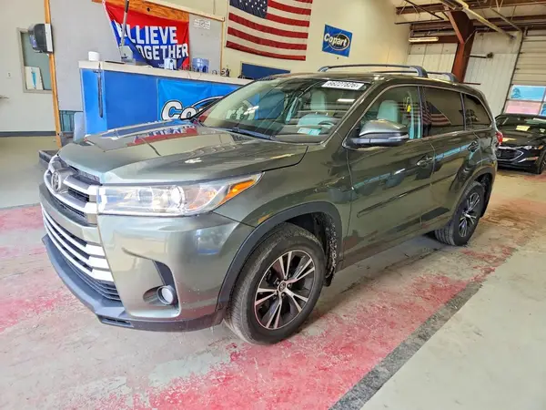 5TDBZRFHXHS384829 2017 TOYOTA HIGHLANDER - Image 1