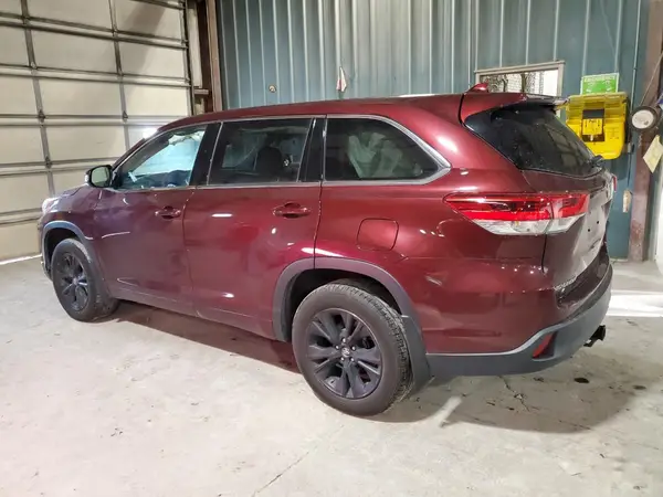 5TDBZRFHXHS419692 2017 TOYOTA HIGHLANDER - Image 2