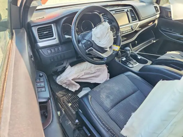 5TDBZRFHXHS425136 2017 TOYOTA HIGHLANDER - Image 8