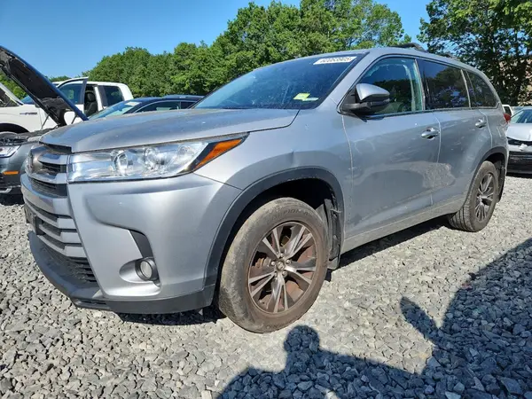 5TDBZRFHXJS484743 2018 TOYOTA HIGHLANDER - Image 1