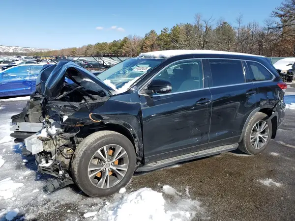 5TDBZRFHXJS489957 2018 TOYOTA HIGHLANDER - Image 1